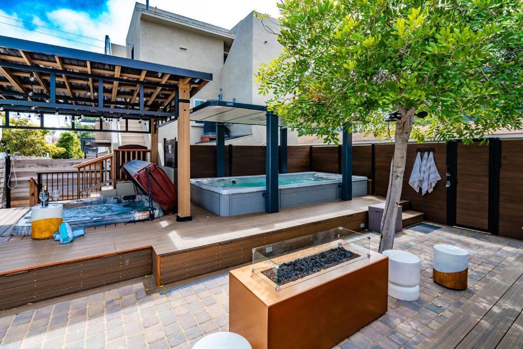 Casa de férias Pb Compound Getaway Steps To Surf And